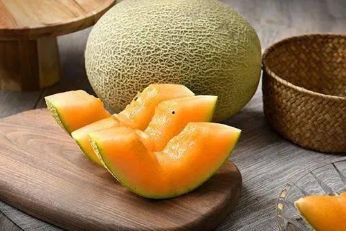 李子哥吃哈密瓜蛋糕视频,美味与创意的完美融合