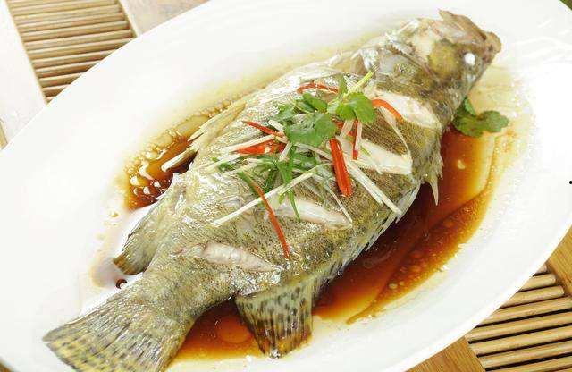 清蒸淡水瓜鱼视频儿童吃,儿童美食视频大赏