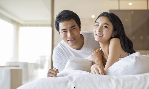 夫妻两口子吃瓜视频,揭秘娱乐圈背后的甜蜜与苦涩