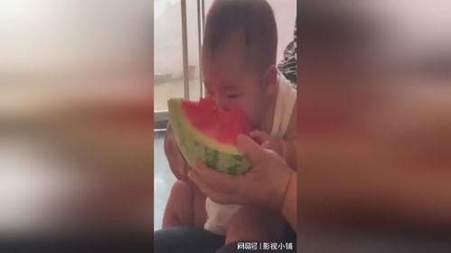 给奶奶吃瓜视频,温馨瞬间，甜蜜满溢