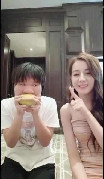 每日吃瓜搞笑视频,吃瓜搞笑视频盘点