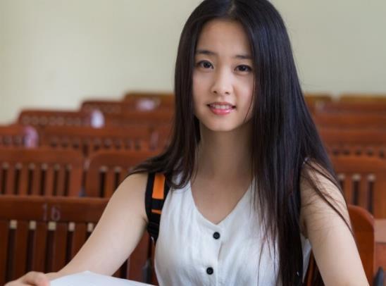 蔡文静吃瓜幼师视频,蔡文静萌态尽显