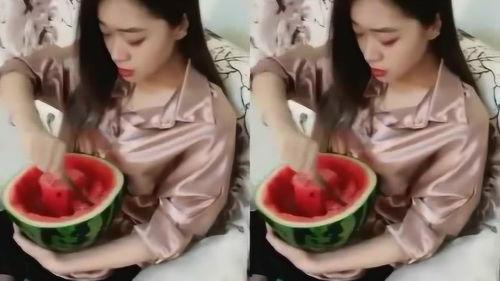女人吃小瓜视频网站大全,揭秘女人吃小瓜热门视频网站大全