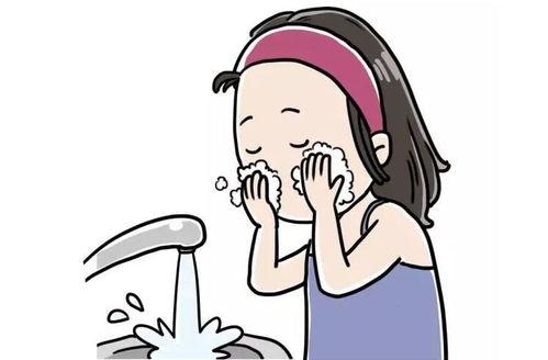 男子吃瓜洗脸搞笑段子视频,太欢乐了！